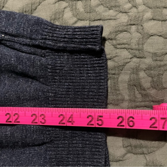 Like New Mens Aeropostale Sweater - Picture 4 of 5